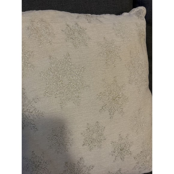 Set Of Two Cream And Gold Snowflake Pillows 20” Square - Picture 3 of 8